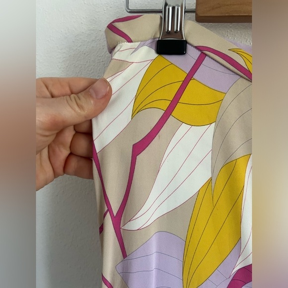 Emilio Pucci Pink and Yellow Print Skirt, size 8 - Picture 5 of 9